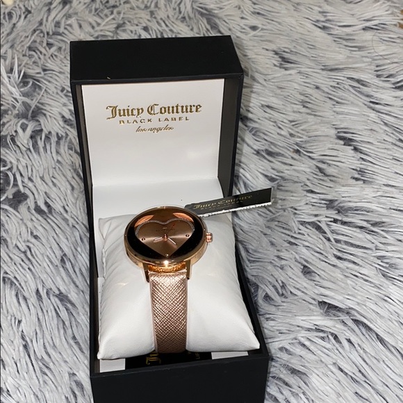 🔥Juicy Couture crystal heart Watch.🔥🔥🔥 - Picture 4 of 7